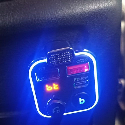 Bluetooth FM трансмитер с бързо зарядно 12V/24V – USB + Type-C, Handsfree